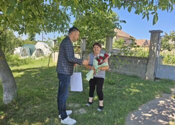 Pokrajinski poslanik Predrag Ginculj posetio dve porodice u Sefkerinu