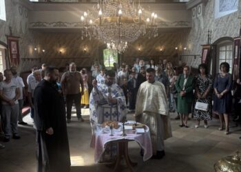 Sveta liturgija u hramu Svetog Arhangela Gavrila u Sefkerinu