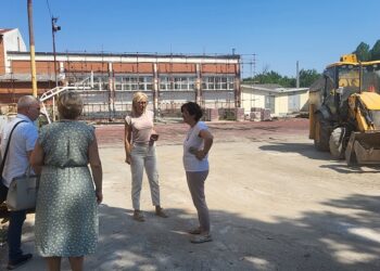 Predsednica opštine Anka Simin Damjanov obišla radove na rekonstrukciji OŠ „Zoran Petrović“ u Sakulama
