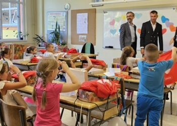 Predsednica opštine Opovo uručila poklone prvacima