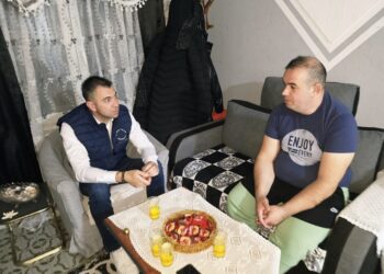 Pokrajinski poslanik Predrag Ginculj u poseti drugovima iz školskih dana