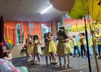 U svečanoj sali osnovne škole u Opovu održana završna priredba PU „Bambi“ – „Čarobni svet detinjstva“