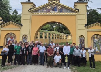 Druženje, duhovnost i tradicija: Organizovan izlet za penzionere sa teritorije naše opštine