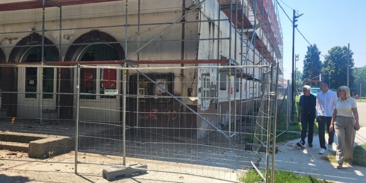 KAPITALNI PROJEKAT: KOMPLETNA REKONSTRUKCIJA DOMA KULTURE U SEFKERINU