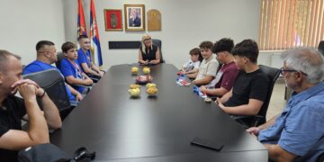 Kabinet predsednice opštine: Prijem za najuspešnije atletičare i kik boksere