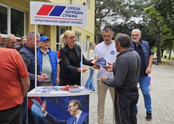 Srpska napredna stranka organizovala promotivne štandove u svim naseljenim mestima opštine Opovo