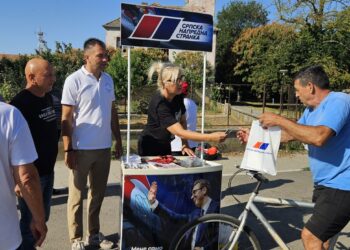 Vikend rezervisan za razgovor sa građanima: štandovi SNS u tri naselja
